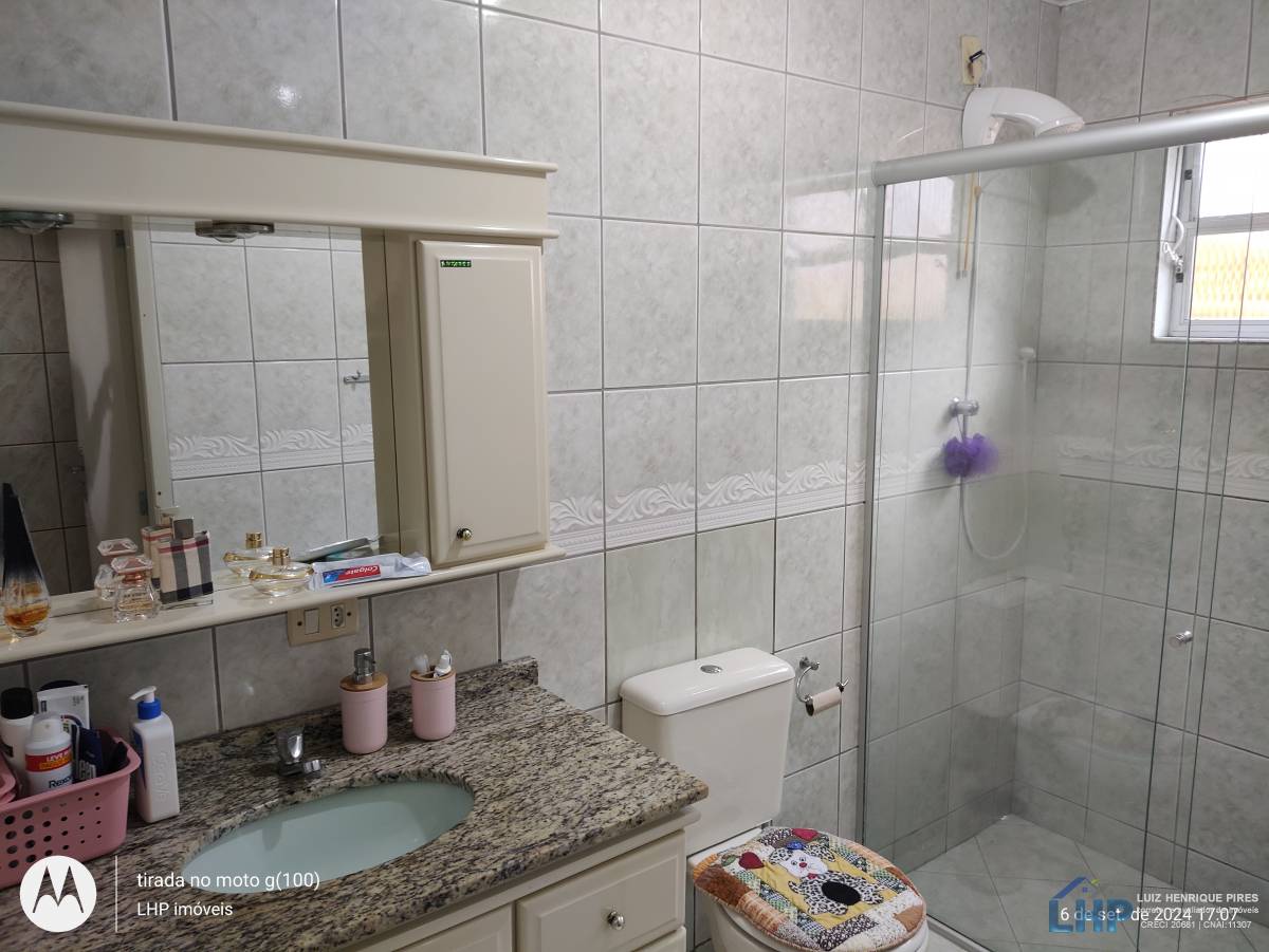 Casa para Venda no bairro Costeira do Pirajubaé
