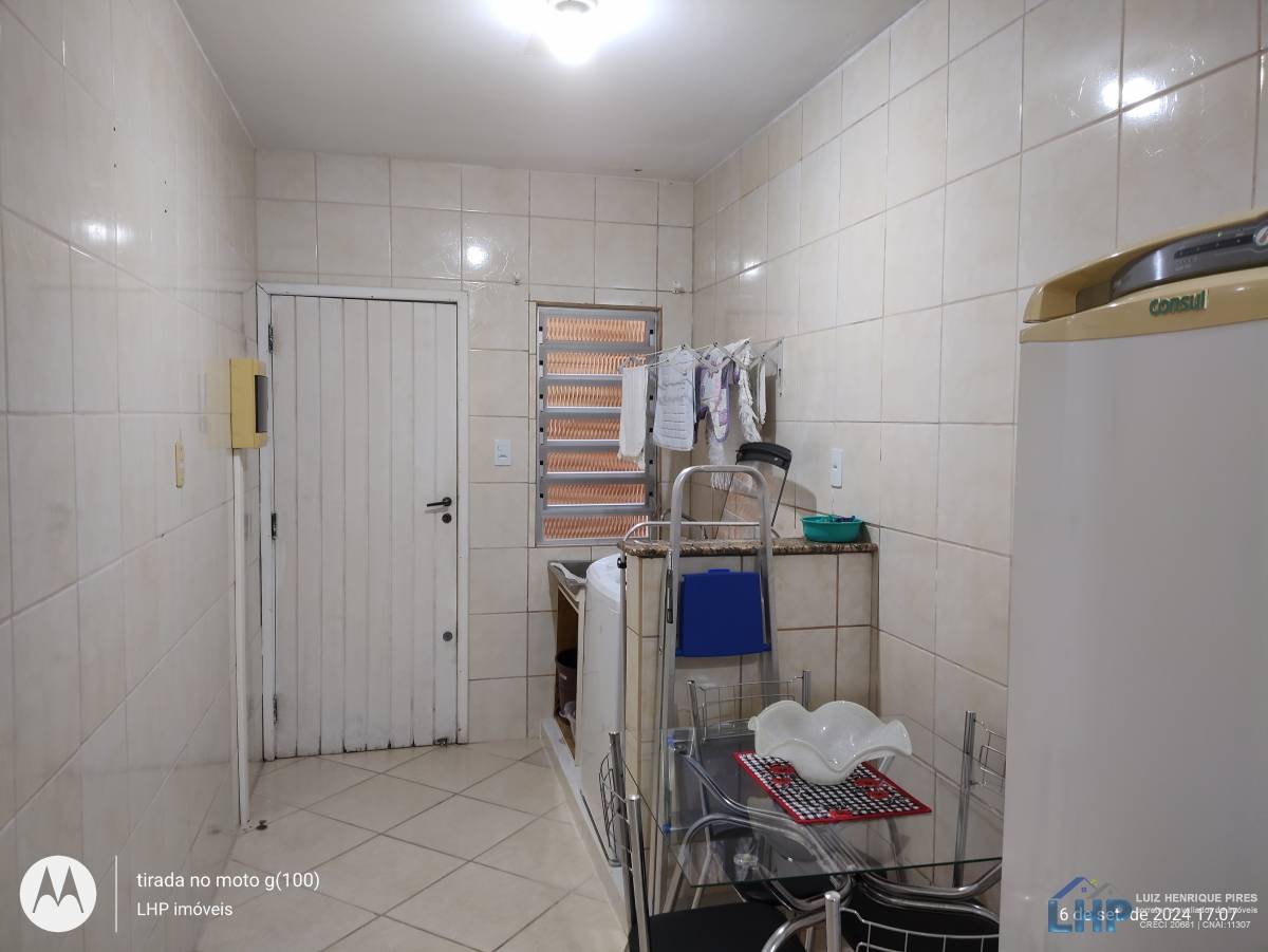 Casa para Venda no bairro Costeira do Pirajubaé