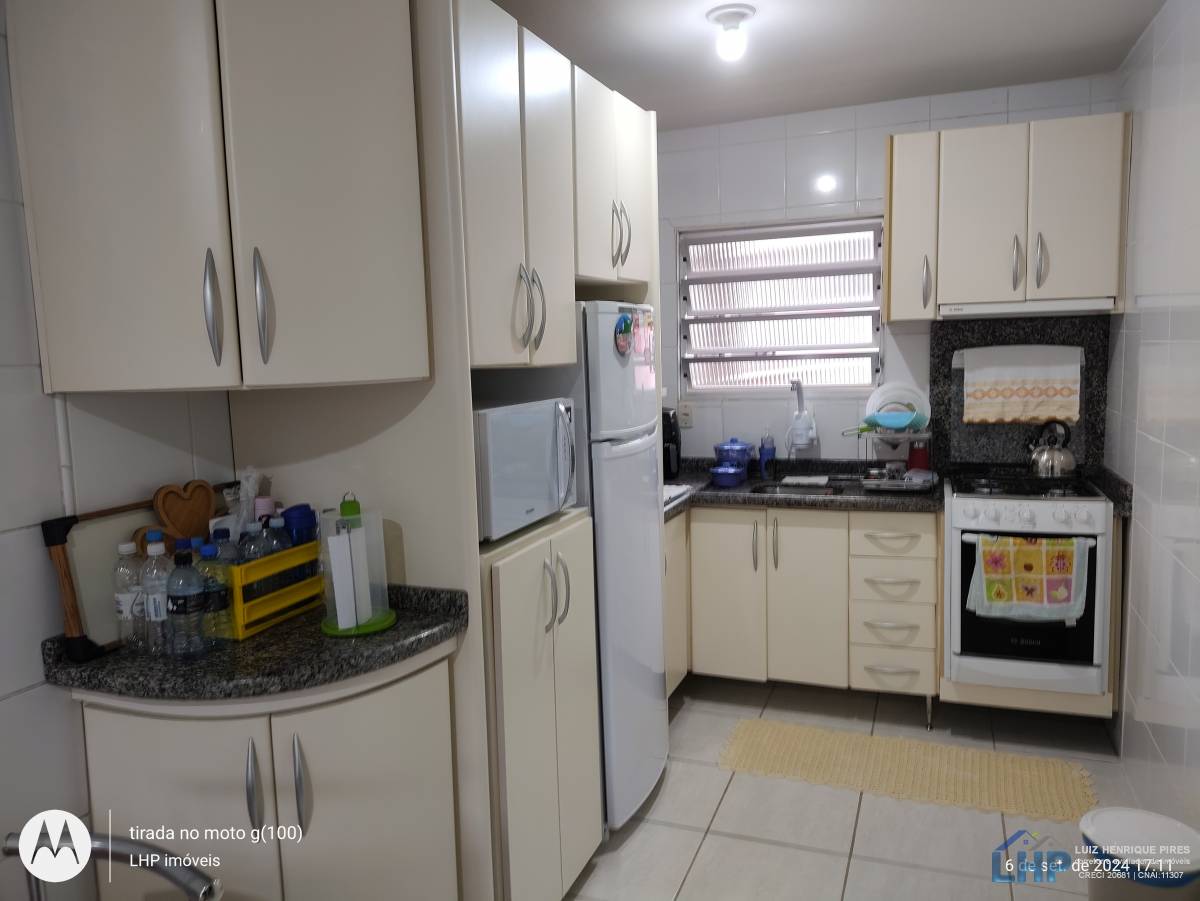Casa para Venda no bairro Costeira do Pirajubaé