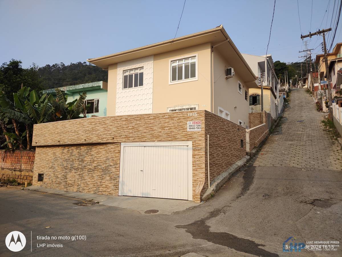 Casa no bairro Costeira do Pirajubaé em Florianópolis