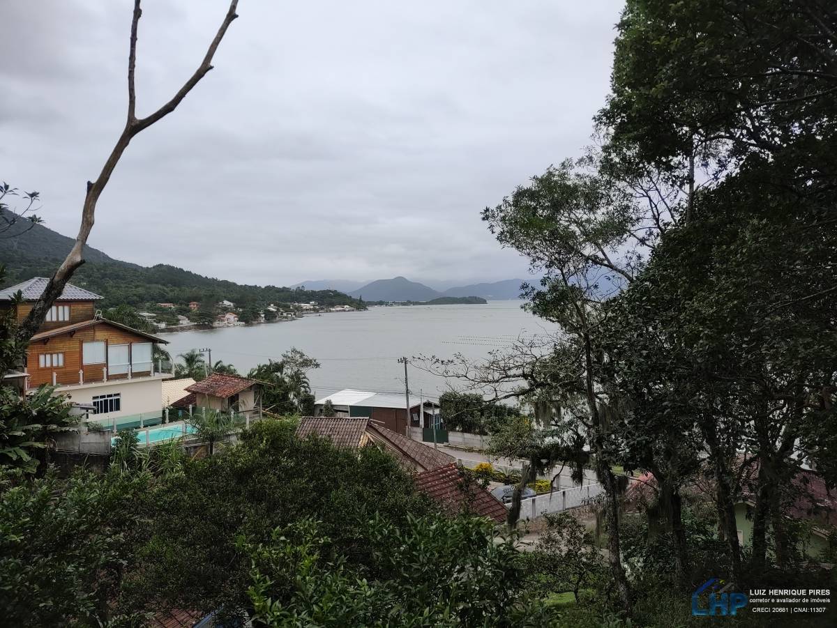 Terreno para Venda no bairro Costeira do Ribeirão