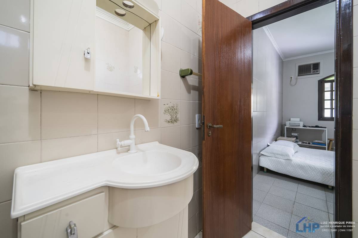 Casa para Venda no bairro Carianos