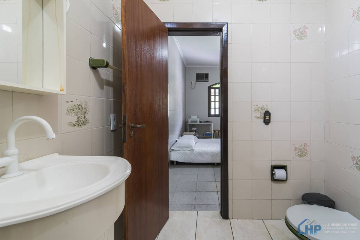 Casa para Venda no bairro Carianos